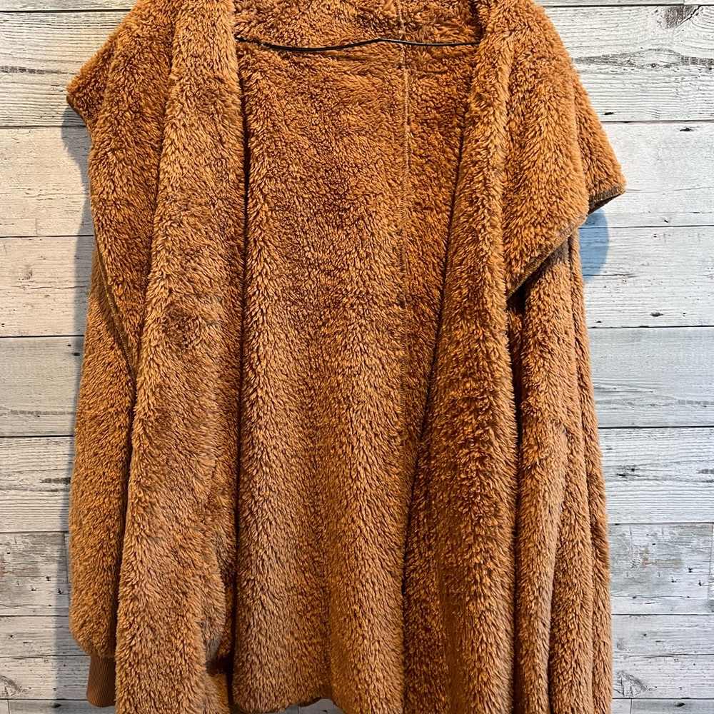 Cognac furry layering jacket!